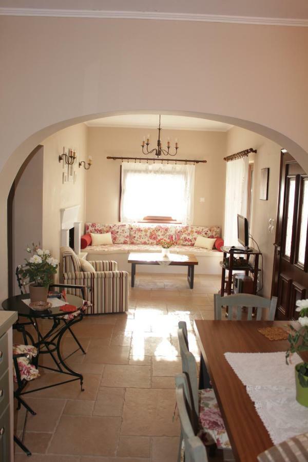 *Villa Pap-Live The Greek Hospitality In A Village* Nea Sampsounta Екстер'єр фото